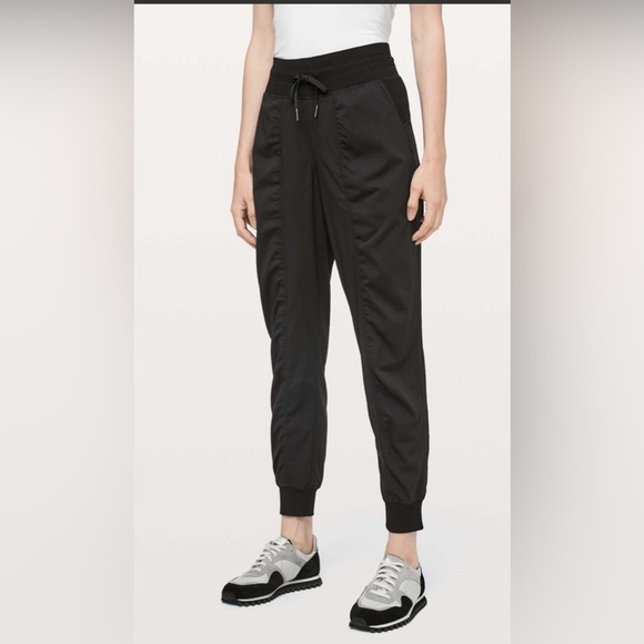 lululemon athletica Black Dance Studio Jogger-29" - Picture 1 of 5